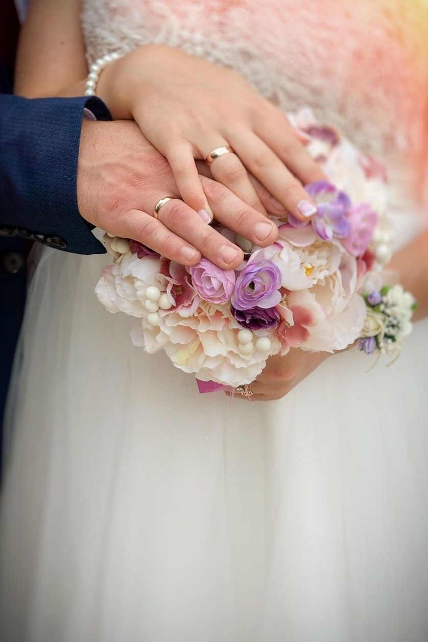Garden-inspired wedding arch